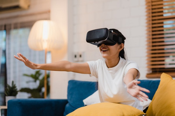 Canggihnya Teknologi VR & AR di Dunia Bisnis
