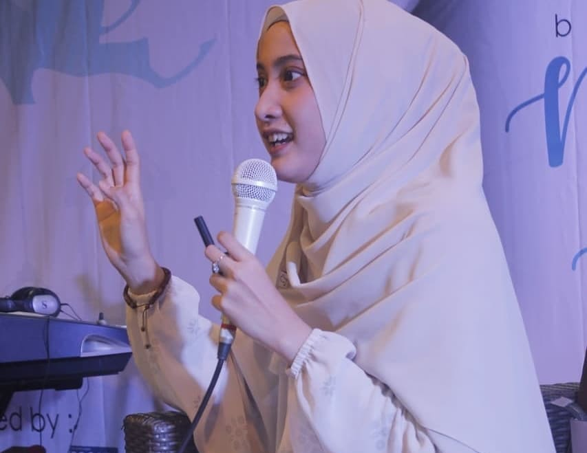 Meyda Sefira, Pemain Film “Ketika Cinta Bertasbih” Jadi Bintang Tamu Webinar Ikatan Mahasiswa Muslim INSTIKI