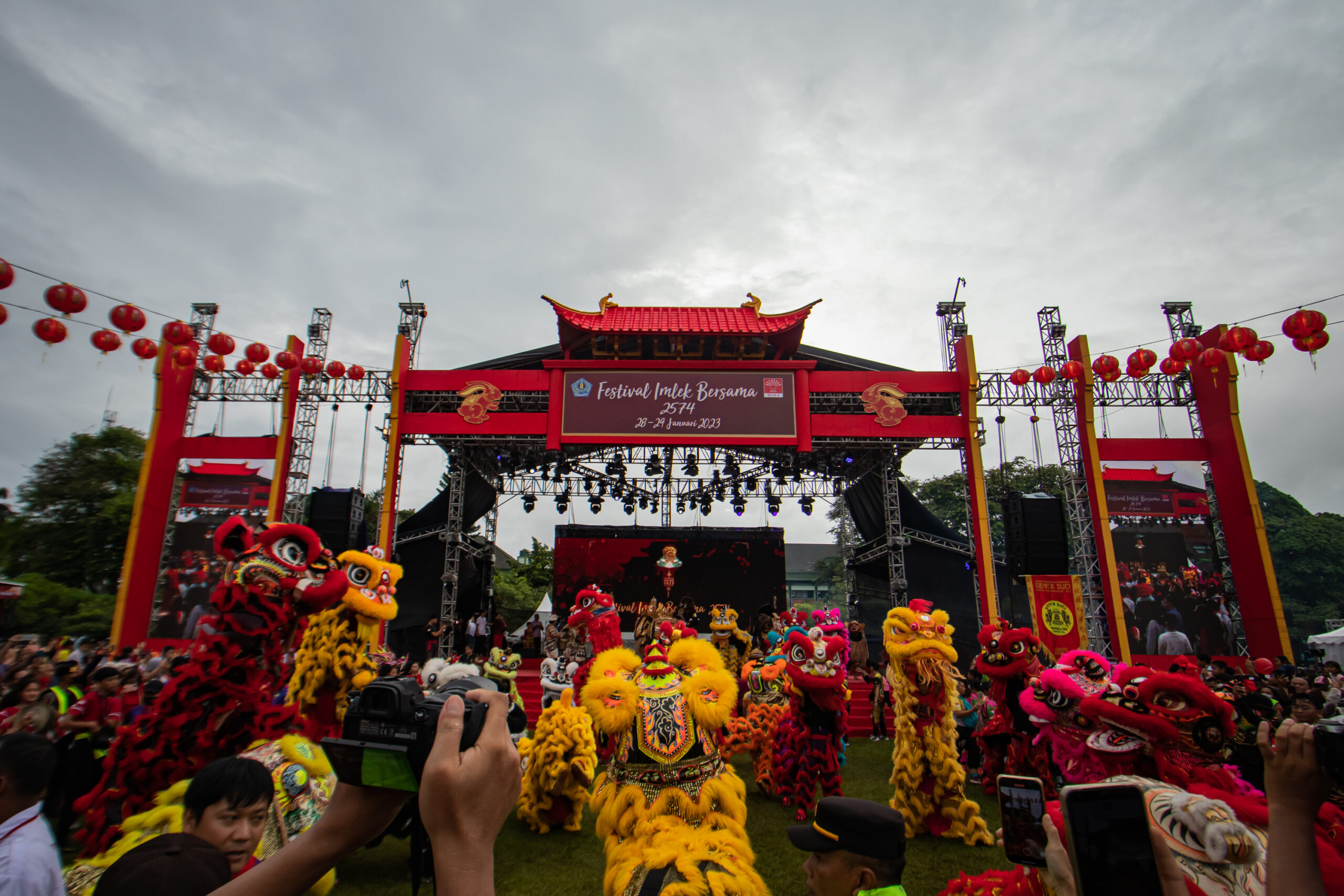 Indahnya Toleransi di Bali, Festival Imlek Bersama 2574 Dirayakan dengan Sukacita