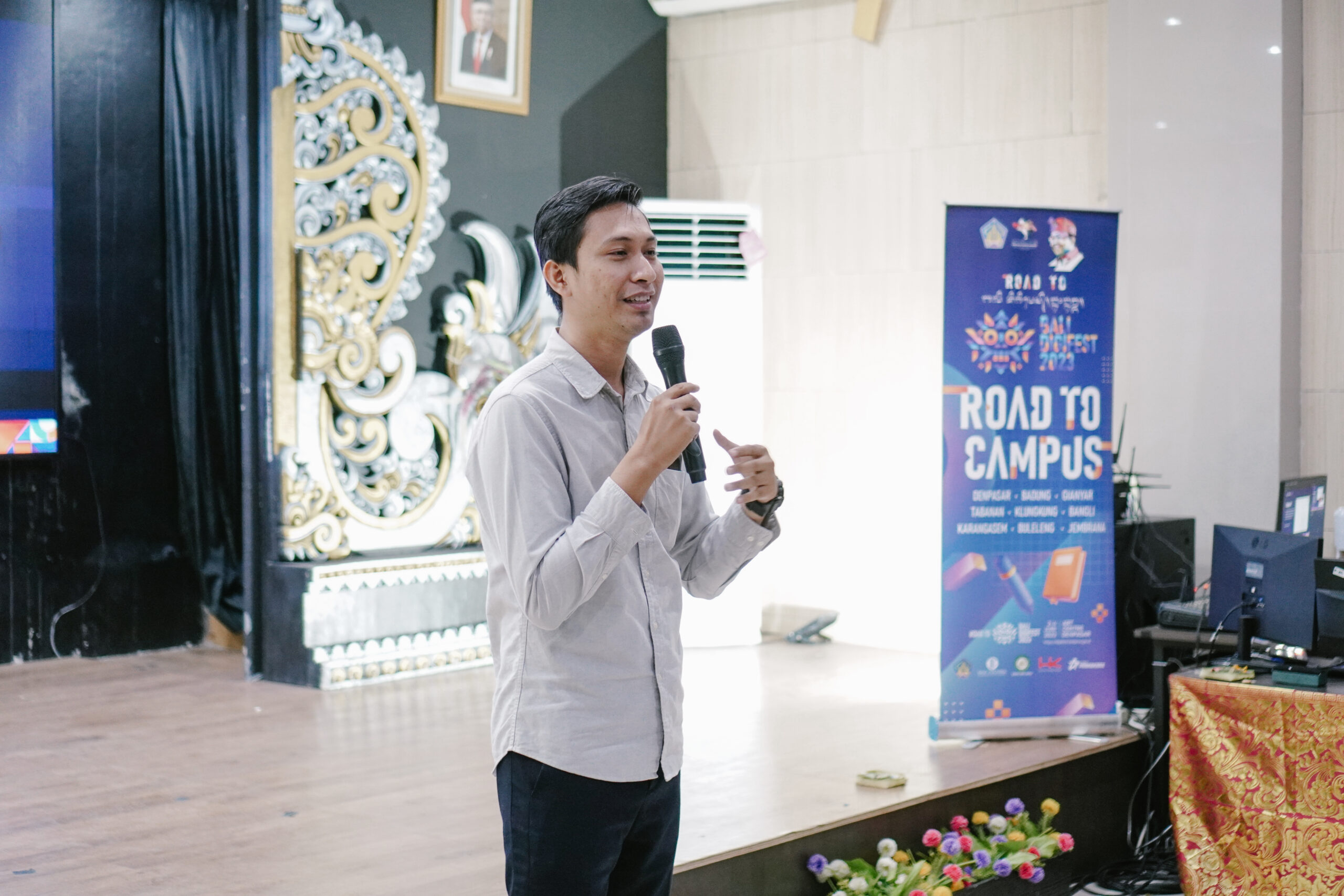 Bali Digifest Roadshow: 2 Dosen INSTIKI Jadi Pembicara hingga Pameran Teknologi INSTIKI Jadi Pusat Perhatian!