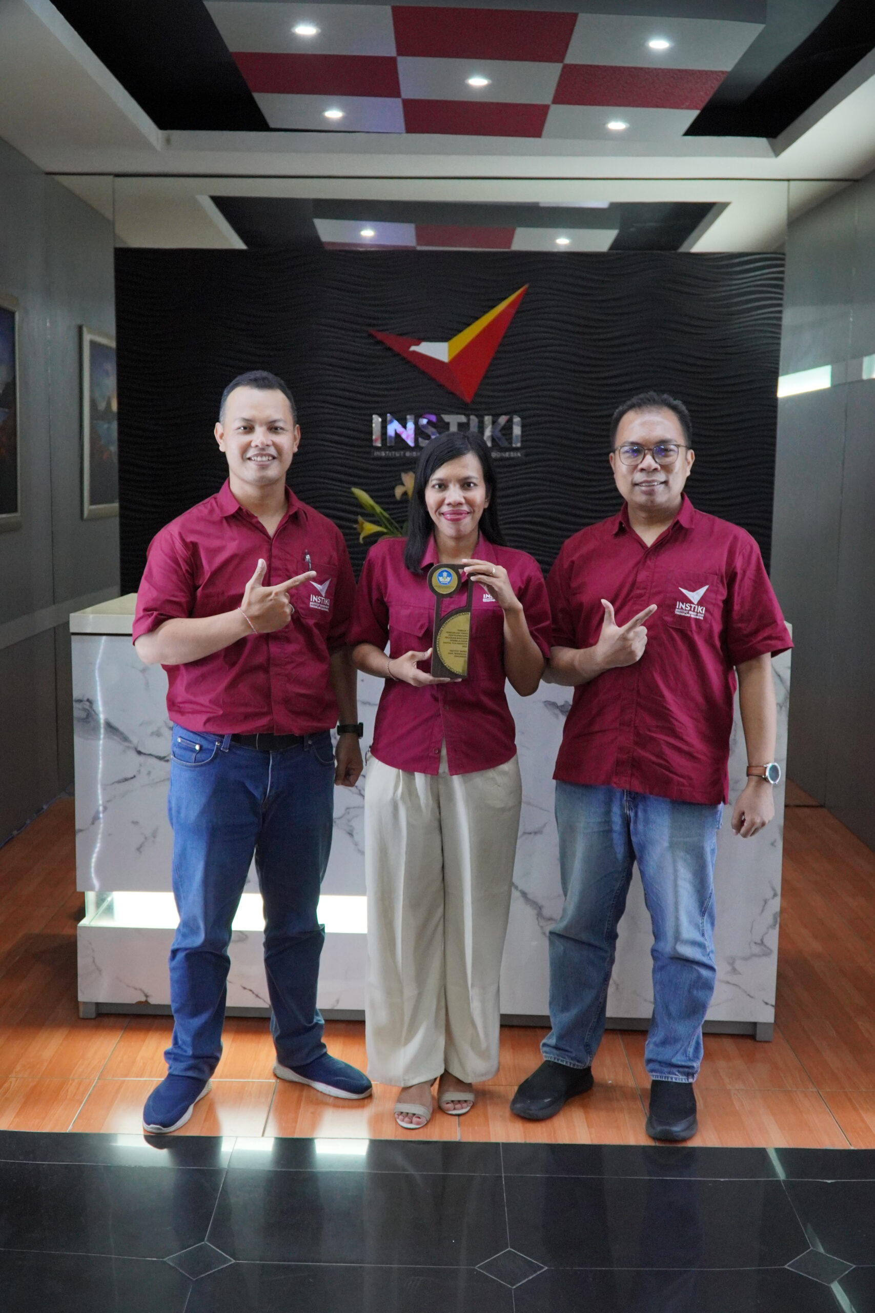 INSTIKI Raih Peringkat 1 Nasional Program Pembelajaran Digital Kolaboratif 2025