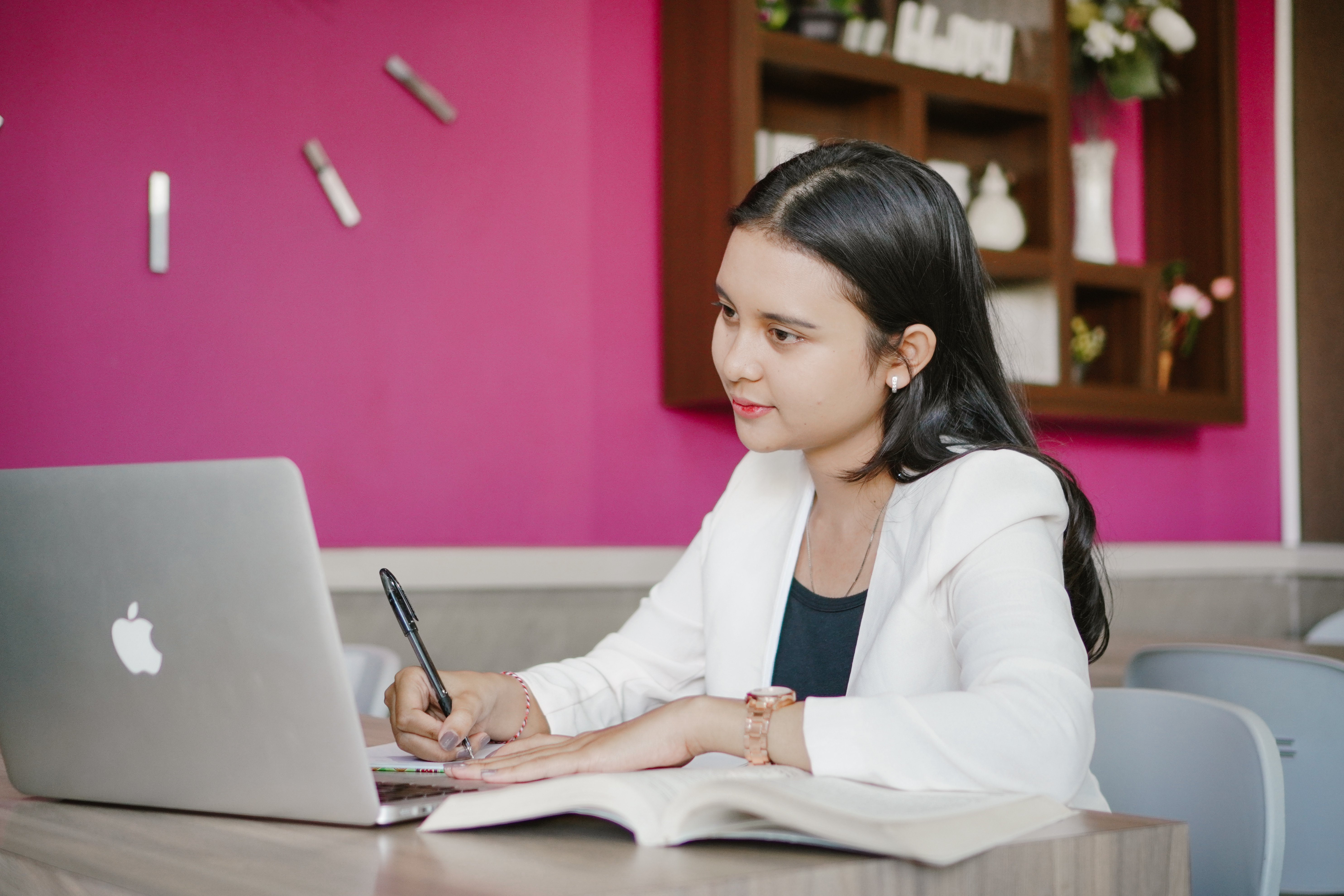 Perbedaan Content Writer dan Copywriter