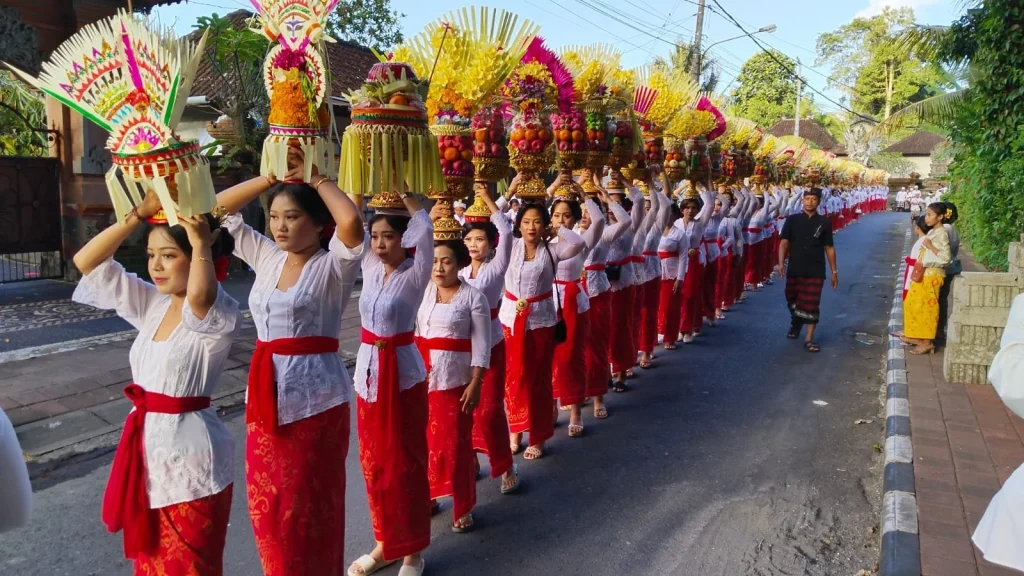 Tradisi Masyarakat Bali