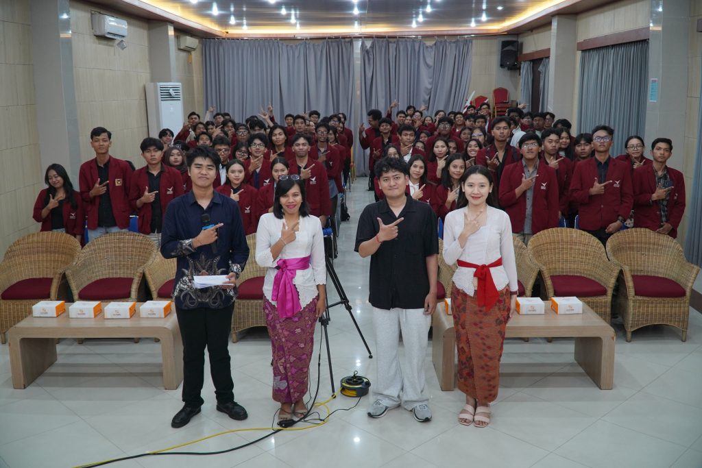 Alumni Pulang Kampus