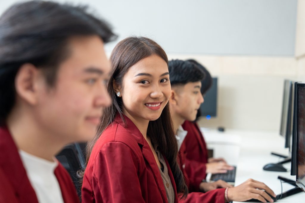 Business Analyst dan Data Analyst