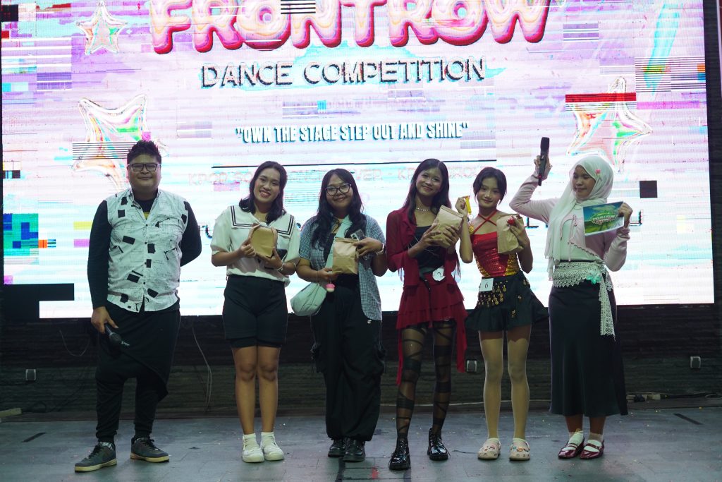 FRONTROW 2026
