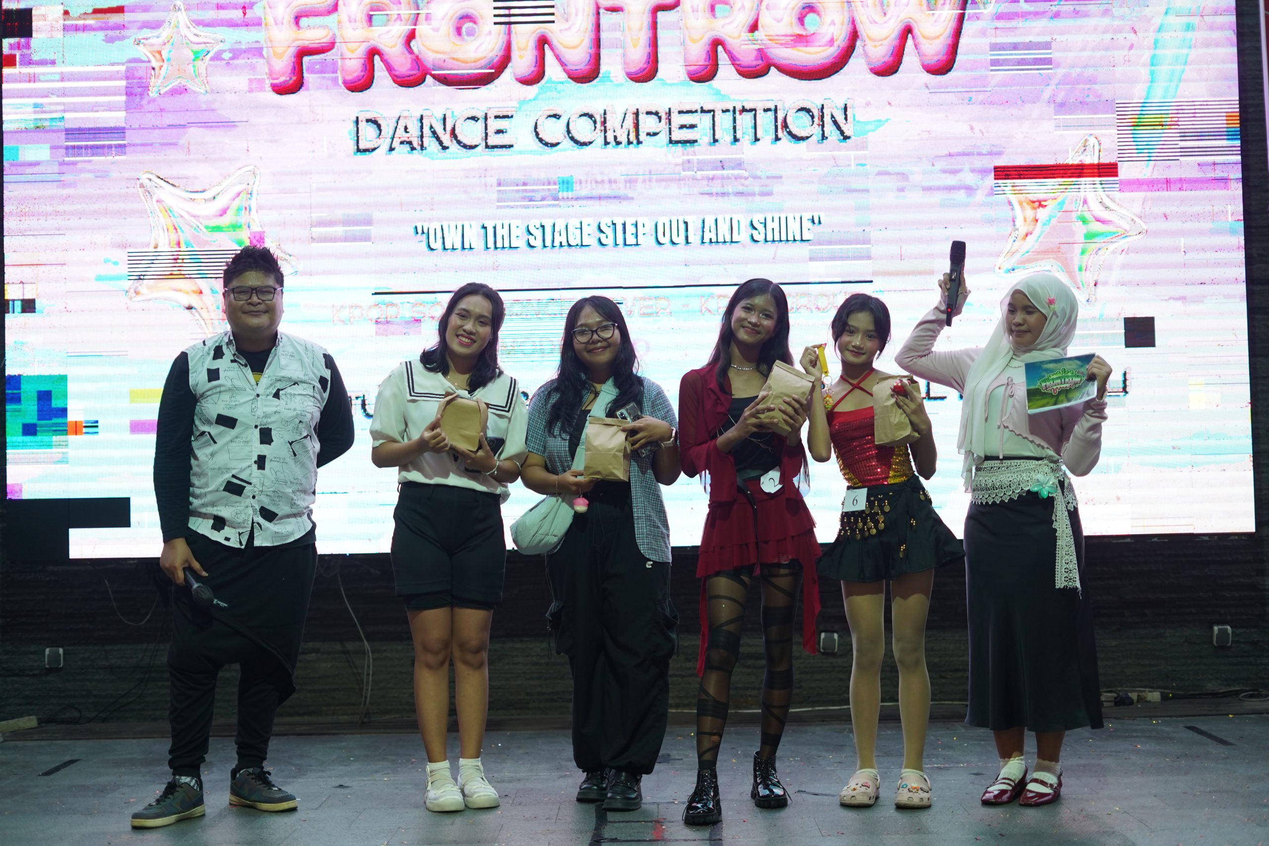 FRONTROW 2026