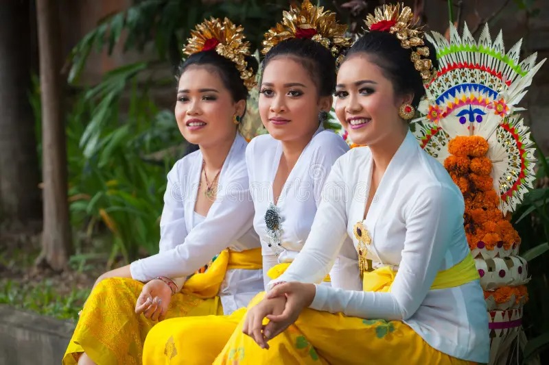 Etika Upacara Adat Bali